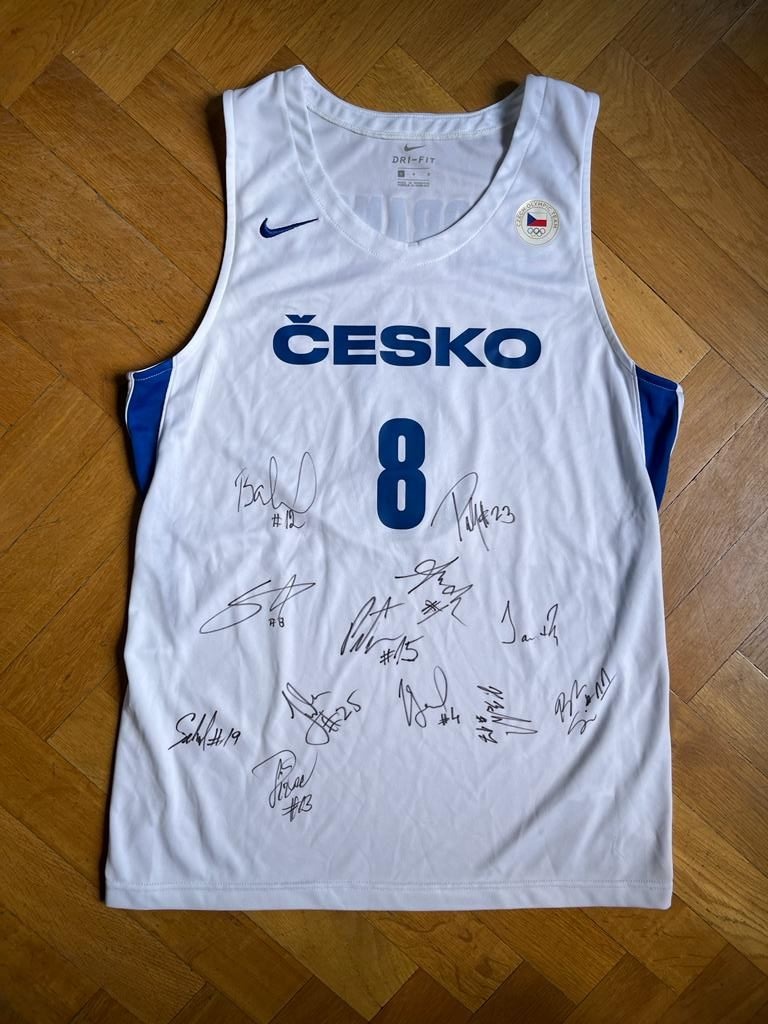 Hraný dres Tomáše Satoranského z olympiády v Tokiu + 2 lístky na ME v basketbalu fotka