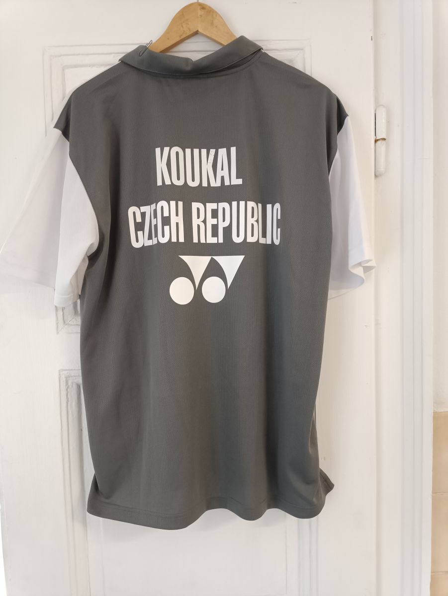 Reprezentační dres Petra Koukala s podpisem fotka