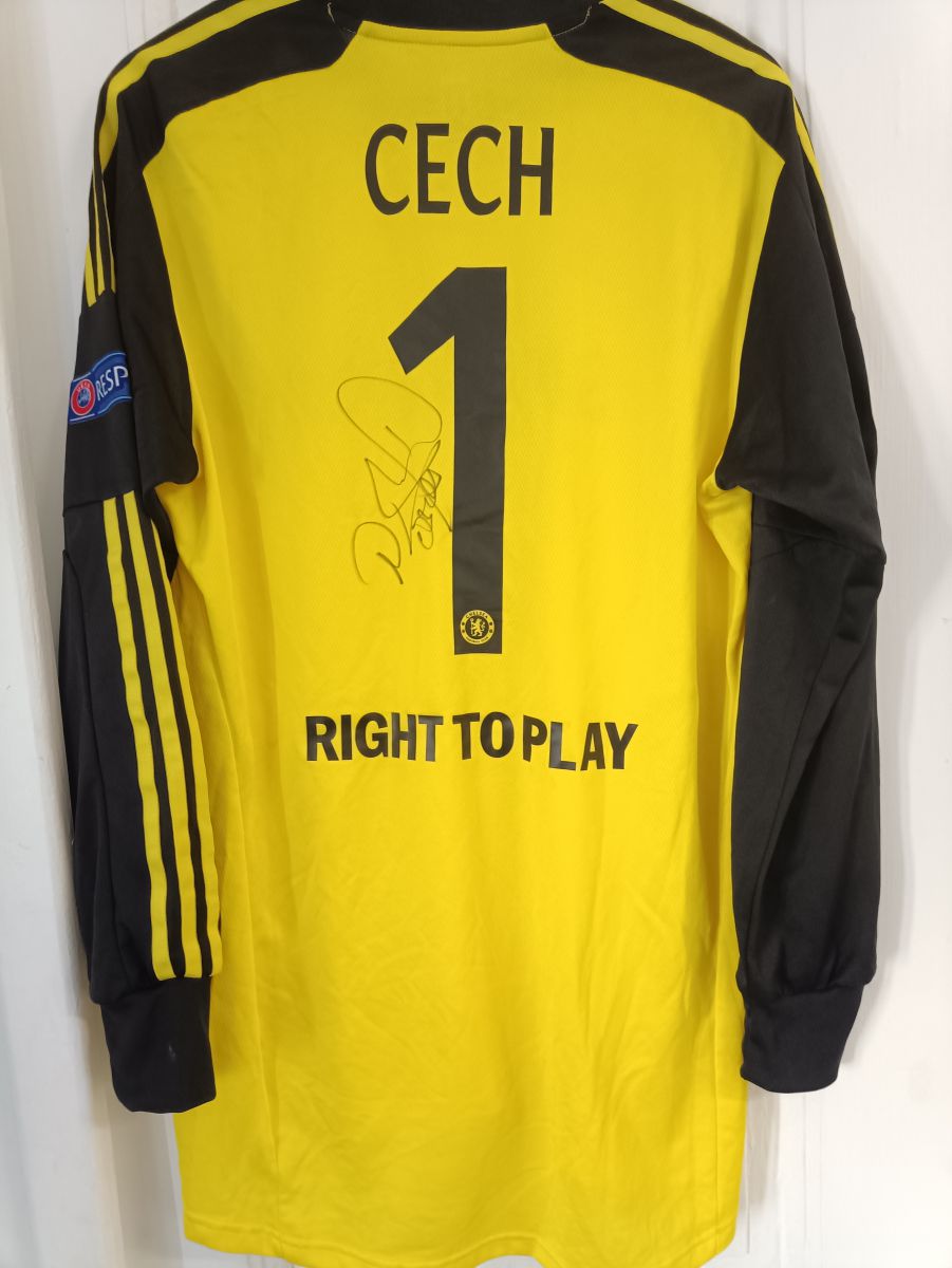 Dres Chelsea FC s podpisem Petra Čecha fotka